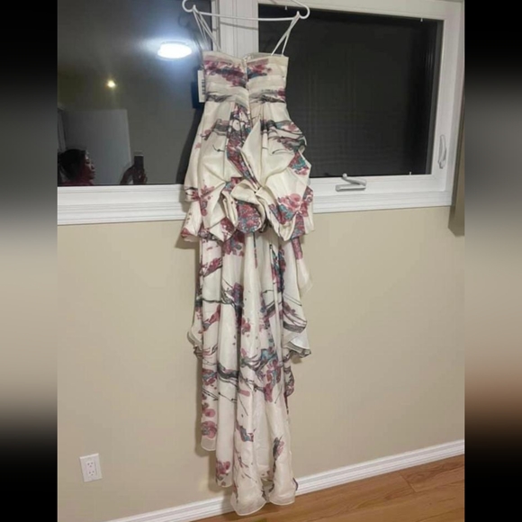 Grad Dress NEW - Picture 3 of 4